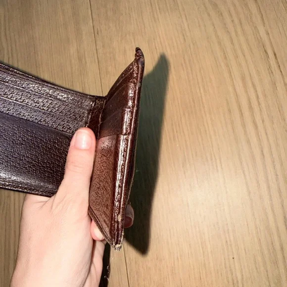 Gucci Mens Brown Leather Bifold Wallet with Green and Red Stripe - Picture 13 of 13